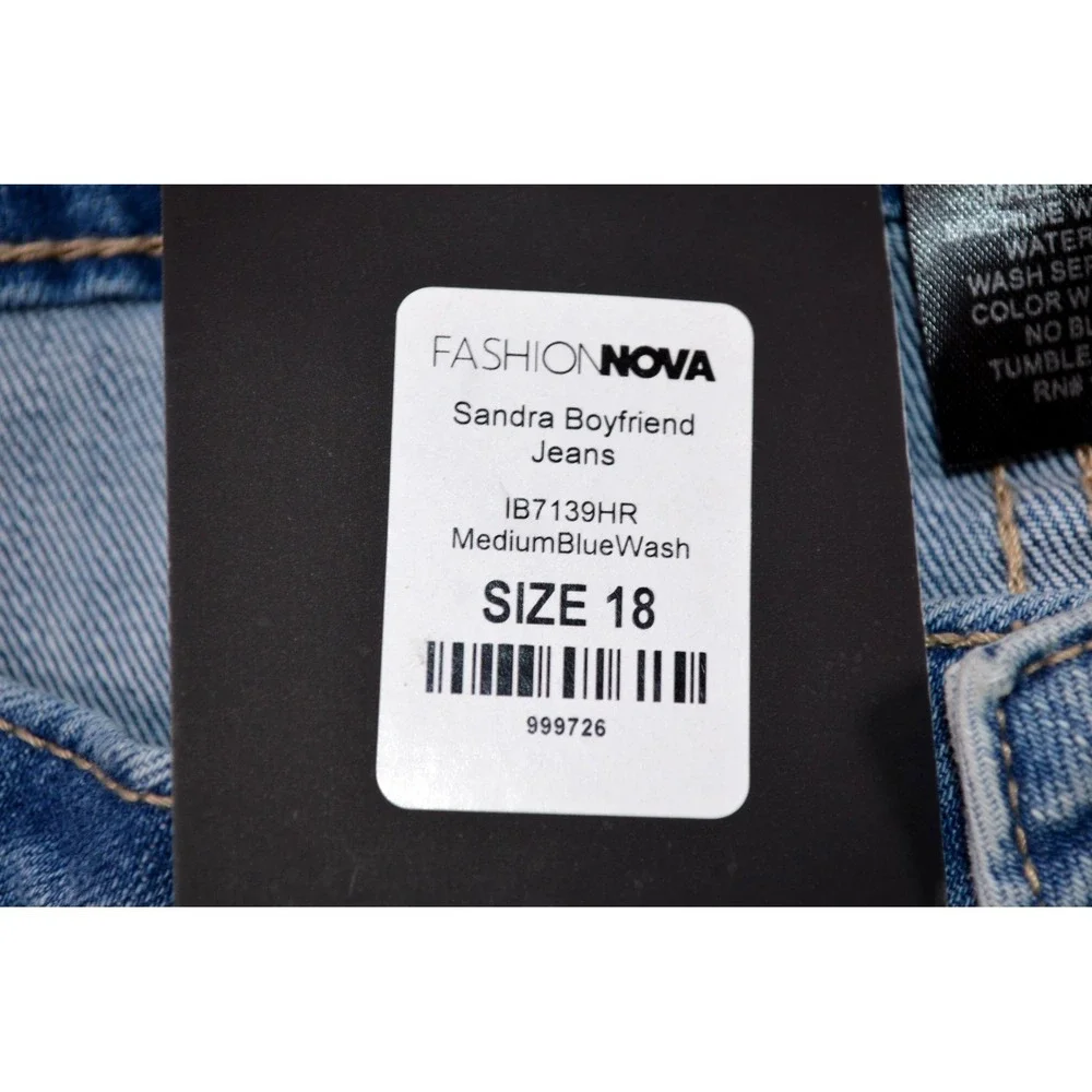 Fashion Nova Sandra Boyfriend Jeans Button Fly Womens 18 Ripped Distressed Nwt's
